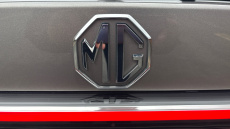 MG HS 1.5 T-GDI Trophy 5dr Petrol Hatchback